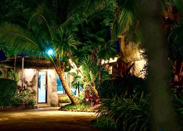 Happy Lagoon Bungalow